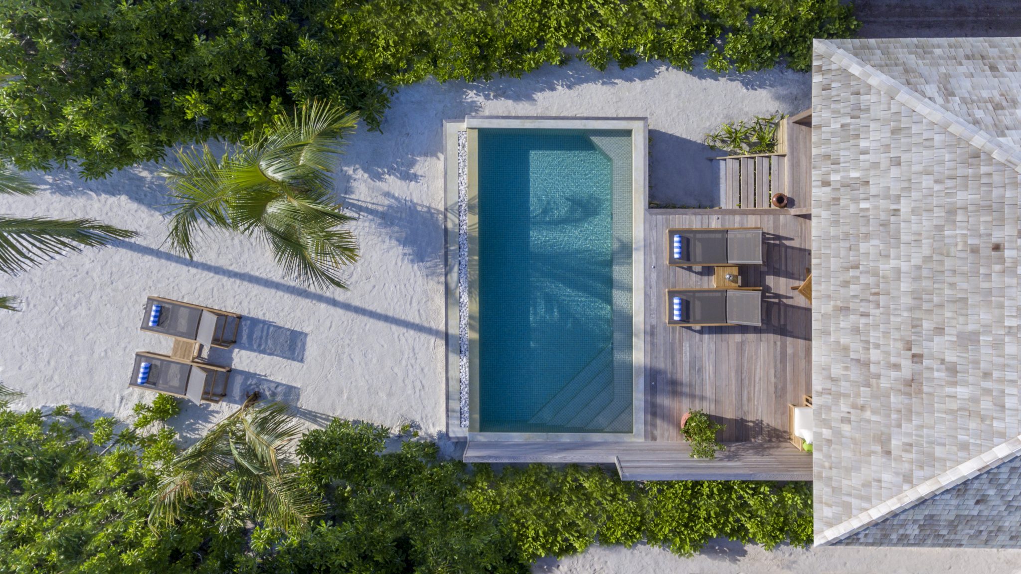 HurawalhiBeachPoolVillaExterior2